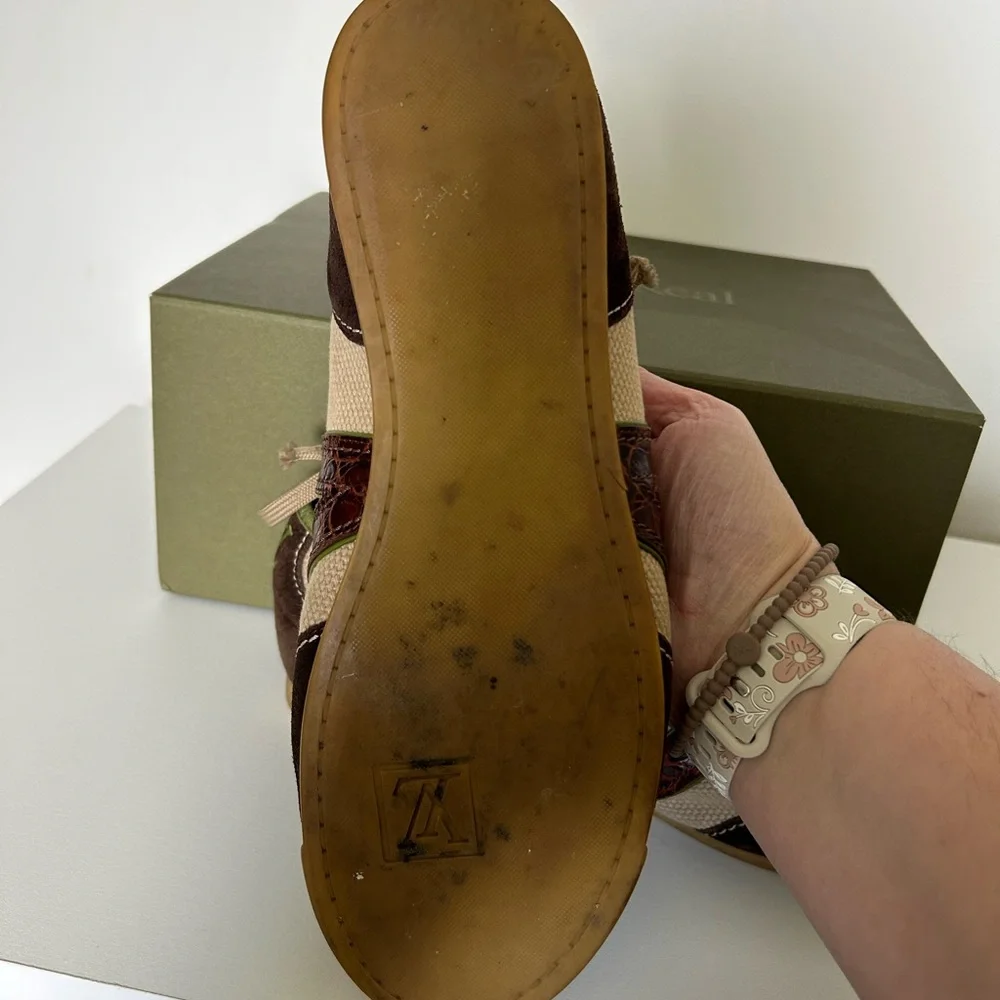 Louis Vuitton Brown and Cream Sneakers unisex Women's 10.5, men's 7.5 - Picture 2 of 10